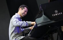 Фото 48: Виступи Avishai Cohen Trio 