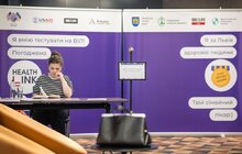 Фото 1: У Львові сімейних лікарів навчають швидкому тестуванню на ВІЛ