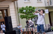 Фото 15: Сьогодні локацію «Музика на Курбаса» «запалювала» фольктроніка від гурту «LIRWAK»