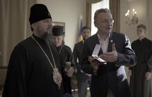 Фото 14: Блаженніший Епіфаній залишив запис у Книзі почесних гостей Львова