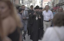 Фото 27: Блаженніший Епіфаній залишив запис у Книзі почесних гостей Львова