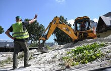 Фото 5: До кінця року озеро на вул. Панча наповнять водою: роботи проводять за кошти інвестора (відео)