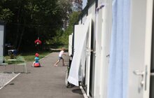 Фото 11: Рафал Дуткевич та Владика Борис Ґудзяк відвідали модульне містечко на Сихові