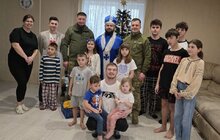 Фото 4: У Львові захисники завітали до дітей-сиріт та дітей, позбавлених батьківського піклування, аби привітати зі святом Миколая 