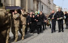 Фото 7: Мер Києва подякував львівським комунальникам, котрі більше місяця ліквідовували наслідки обстрілів у столиці (відео)
