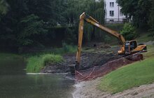 Фото 3: З Піскових озер вивозять намул (відео)