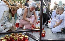 Фото 17: У Львові вшанували памʼять жертв теракту в Оленівці