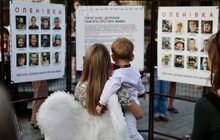 Фото 24: У Львові вшанували памʼять жертв теракту в Оленівці