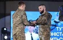 Фото 9: Мер Львова відзначив ліцеїстів та працівників ліцею імені Героїв Крут
