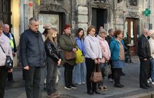 Фото 4: Сотні містян у центрі Львова урочисто заспівали Гімн України (фото/відео)