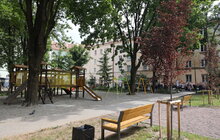 Фото 3: Два роки від дня ракетного обстрілу на Стрийській: на будинку встановили меморіальну таблицю пам’яті загиблих