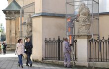 Фото 8: Що з Нептуном? У Львові перевіряють скульптури, які на початку повномасштабної війни захистили від вибухів (відео)