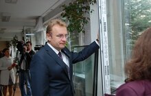 Фото 1: А. Садовий відвідав «Сихівську» гімназію у якій впроваджується реалізація проекту з енергозбереження