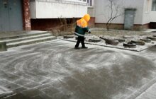 Фото 2: Мерія просить усіх учасників дорожнього руху бути максимально обережними через ожеледицю