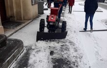 Фото 27: На вулицях Львова працює більше 50 одиниць снігоприбиральної техніки
