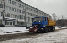 Фото 42: На вулицях Львова працює більше 50 одиниць снігоприбиральної техніки