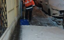 Фото 64: Минулої ночі в місті працювало 95 одиниць техніки, для посипання доріг використано 492 м3 піскосуміші