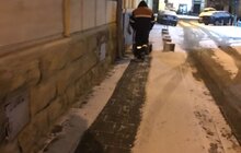Фото 33: Для посипання доріг від ожеледиці минулої доби використано 513 м3 піскосуміші та 212 м3 солі
