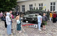 Фото 2: На площі Ринок у Львові 24-та бригада відкрила особливу виставку про оборону Донеччини