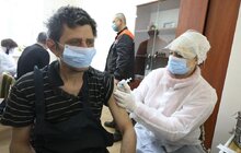 Фото 5: У Львові продовжують вакцинувати людей, які забезпечують роботу міста
