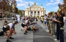 Фото 8: У Львові представники Сил оборони встановили рекорд України