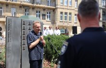 Фото 7: «Алея надії»: у Львові відкрили стелу в пам’ять про зниклих безвісти поліцейських, які захищали країну (фото)