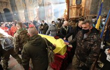 Фото 13: У Львові перепоховали останки кіборга Олександра Бондара