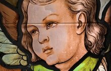Фото 3: У Львові відреставрований 130-річний вітраж повернуть до храму св.Іоана Золотоустого
