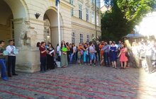 Фото 3: На пл. Ринок відбулась мистецька акція на підтримку Олега Сенцова та політв’язнів Кремля