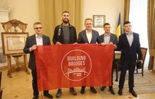 Фото 7: Мер Львова зустрівся з Ніко Амірґулашвілі, котрий планує пішки пройти від Вільнюса до Тбілісі