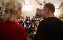 Фото 11: Вертеп з переселенців: у Львові мешканці модульного містечка організували справжнє дійство (відео)