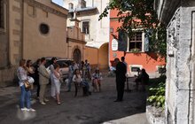 Фото 6: У 5 місцях Львова зараз читають про свободу