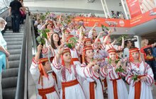 Фото 18: У Міжнародному аеропорту «Львів» ім. Данила Галицького відбувся музичний флешмоб