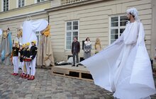 Фото 32: У Львові відбулося карнавальне відкриття театрального фестивалю «Золотий Лев на вулиці - 2020»