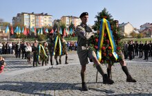 Фото 15: «Ми сьогодні вшановуємо не тільки ветеранів УПА, а й усіх Героїв нашої країни, які своїми тілами закрили нас і захистили», - А. Садовий