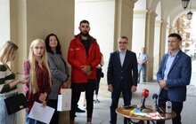 Фото 6: До Львова завітав Ніко Амірґулашвілі, котрий пішки йде з Вільнюса до Тбілісі
