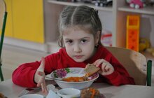 Фото 7: «Дуже важливо, щоб кожного місяця ми відкривали додаткові групи і за 2016-17 роки ми забули про проблему з місцями у садочках», - А. Садовий