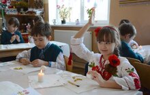 Фото 7: Майстер-клас з розпису писанок для учнів 2 класу у школі №53