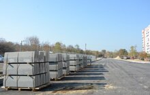 Фото 4: Триває капітальний ремонт вул. Миколайчука: підрядник облаштовує проїзну частину дороги з тротуарами