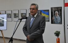 Фото 9: «Газета, насправді, є такою, яким є головний редактор», - А. Садовий на відкритті фотовиставки газети «День»