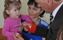 Фото 6: Німецький хірург Клаус Екснер вдруге цьогоріч проведе у Львові низку операцій для дітей та дорослих