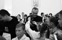 Фото 2: У Львові нагородили 230 учнів-волонтерів, що допомагали ЗСУ і переселенцям