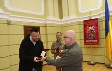 Фото 7: Міністр оборони України відзначив львівських волонтерів нагородами Міноборони