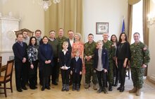 Фото 13: Мер Львова нагородив канадського підполковника Кріса К. Рівза Орденом св. Юрія