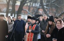 Фото 9: У Львові сотнями паперових ангелів вшанували пам’ять Героїв Небесної Сотні (фото/відео)