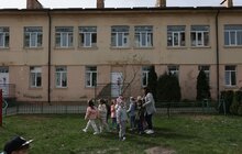 Фото 6: У дитячий садок «Казка», який торік постраждав від російської ракети, повернулись діти (відео)