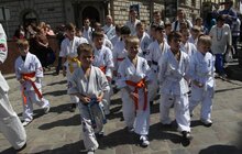 Фото 8: Центром Львова пройшла святкова театралізована хода