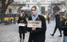 Фото 4: «Непораховані з 1932»: у Львові на площі Ринок організували акцію до Дня пам’яті жертв Голодомору