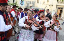 Фото 2: Центром Львова пройшов марш-парад усіх країн-учасників фестивалю «Етновир»