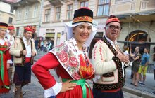 Фото 7: Центром Львова пройшов марш-парад усіх країн-учасників фестивалю «Етновир»